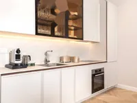 Недвижимость Двухкомнатная квартира в центре: 8