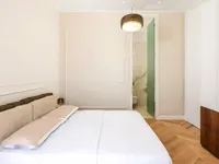 Недвижимость Двухкомнатная квартира в центре: 12