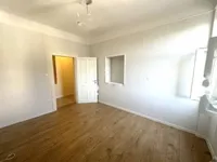 Недвижимость Двухкомнатная квартира, центр: 8