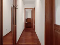 Недвижимость Трёхкомнатная квартира, Центр: 10