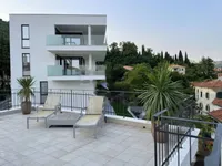 Недвижимость Четырехкомнатная квартира в центре Опатии: 15