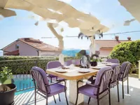 Недвижимость Семейный дом Побрии Воложац: 1