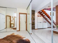 Недвижимость Четырехкомнатная квартира, Центр: 18