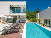 Недвижимость Жилой дом 309 м², новострой: 3