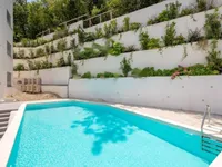 Недвижимость Трехкомнатная квартира в центре: 20