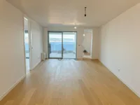 Недвижимость Трехкомнатная квартира в центре: 15