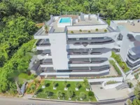 Недвижимость Трехкомнатная квартира Центр: 9