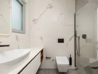 Недвижимость Трехкомнатная квартира Центр: 10