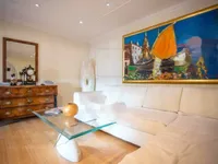 Недвижимость Трехкомнатная квартира Центр: 1