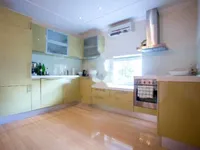 Недвижимость Трехкомнатная квартира Центр: 4