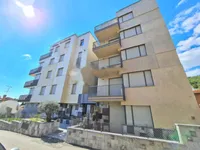 Недвижимость Четырехкомнатная квартира в центре: 2