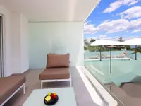 Недвижимость Трёхкомнатная квартира в центре: 6