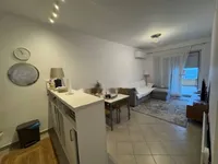 Недвижимость Двухкомнатная квартира в центре: 6