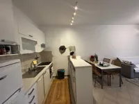 Недвижимость Двухкомнатная квартира в центре: 7