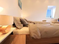 Недвижимость Четырехкомнатная квартира в центре: 18