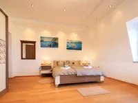 Недвижимость Четырехкомнатная квартира в центре: 19