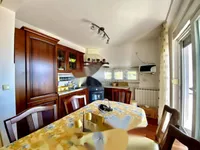 Недвижимость Трехкомнатная квартира Центр: 10