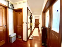 Недвижимость Трехкомнатная квартира Центр: 12