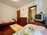 Недвижимость Трехкомнатная квартира Центр: 23