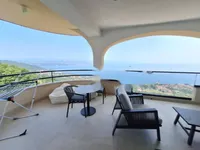 Недвижимость Трехкомнатная квартира в Добрече: 1