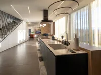 Недвижимость Четырёхкомнатная квартира в центре Опатии: 10