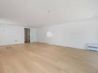 Недвижимость Трёхкомнатная квартира, Опатия: 9