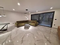 Недвижимость Четырехкомнатная квартира Побри: 4