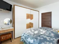 Недвижимость Двухкомнатная квартира в центре: 11