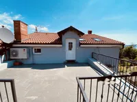 Недвижимость Трехкомнатная квартира в Опатии: 19