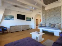 Недвижимость Четырехкомнатная квартира, Центр, Опатия: 3