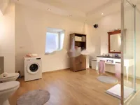 Недвижимость Четырехкомнатная квартира, Центр, Опатия: 8