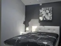 Недвижимость Трёхкомнатная квартира в центре: 12