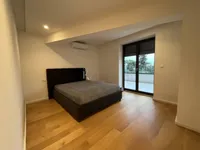 Недвижимость Четырехкомнатная квартира Центр: 8