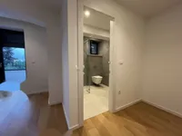 Недвижимость Четырехкомнатная квартира Центр: 9