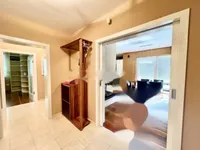 Недвижимость Четырехкомнатная квартира, Опатия: 8