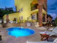 Недвижимость Семейный дом в центре Опатии: 1