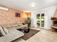 Недвижимость Семейный дом в центре Опатии: 6