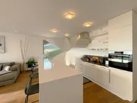 Недвижимость Трехкомнатная квартира Центр: 8