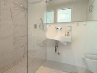 Недвижимость Трехкомнатная квартира Центр: 30