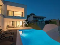 Недвижимость Многоквартирный дом Вепринац: 20