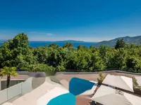 Недвижимость Многоквартирный дом Вепринац: 5