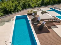 Недвижимость Многоквартирный дом Вепринац: 6