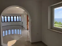 Недвижимость Трехкомнатная квартира Центр: 5