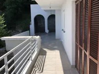 Недвижимость Трехкомнатная квартира Центр: 20