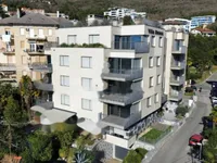 Недвижимость Трёхкомнатная квартира, Центр.: 2