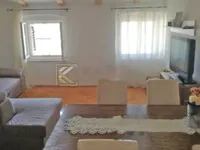 Недвижимость Трёхкомнатная квартира Центр: 1