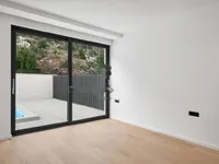 Недвижимость Четырехкомнатная квартира, центр, Опатия: 17