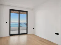 Недвижимость Четырехкомнатная квартира, центр, Опатия: 21