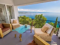 Недвижимость Четырехкомнатная квартира Центр: 2