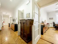 Недвижимость Квартира 5+ комнат в центре: 15